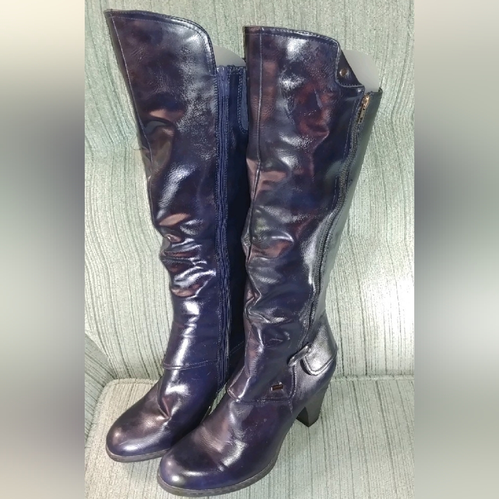 Vangelo tall heeled boots.